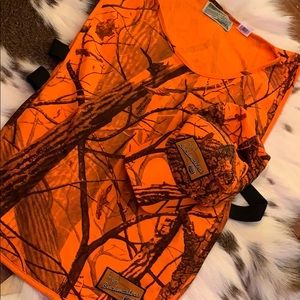 Buckmasters hunting hat and vest